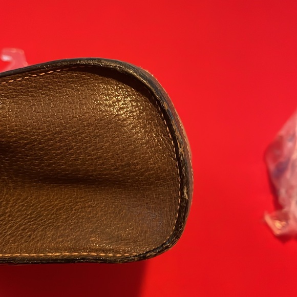 AUTHENTIC VINTAGE GUCCI PVC/LEATHER CLUTCH - Picture 12 of 16